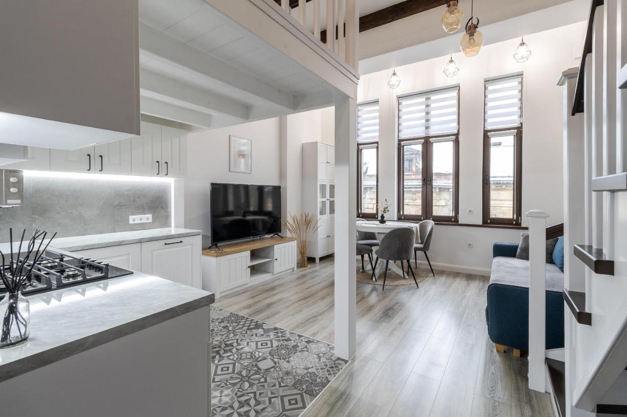 Inshiapartments On Slovatskoho Str Lviv Ngoại thất bức ảnh