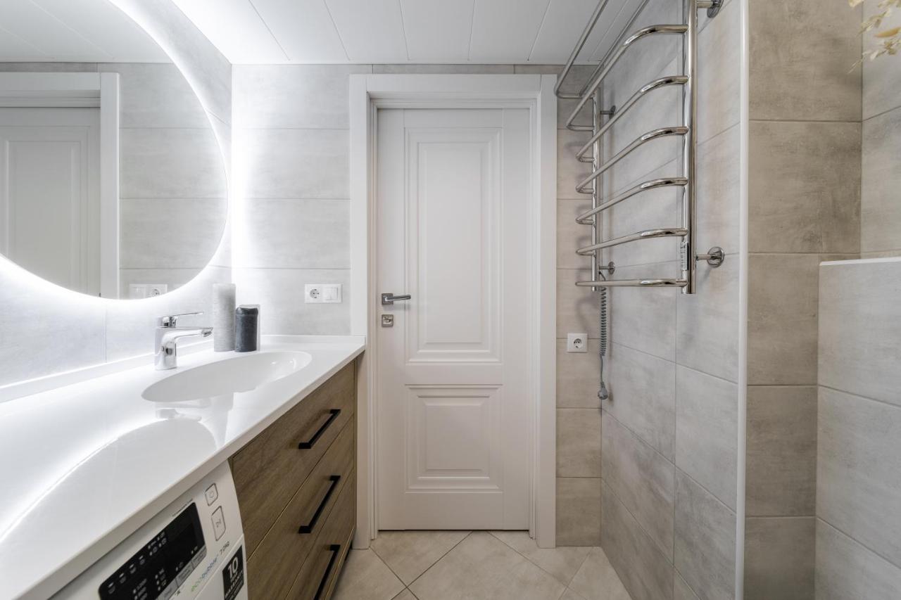 Inshiapartments On Slovatskoho Str Lviv Ngoại thất bức ảnh